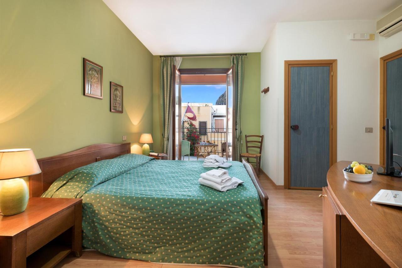 Hotel Halimeda San Vito Lo Capo Exterior photo